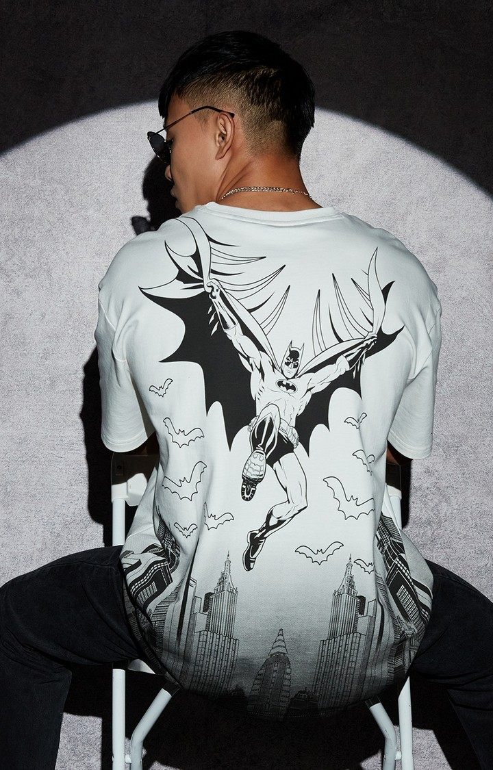 Men's Batman: Gotham's Saviour Oversized T-Shirt