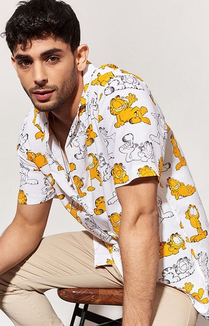Men's Garfield: Made To Lounge White Printed Oversized Shirt