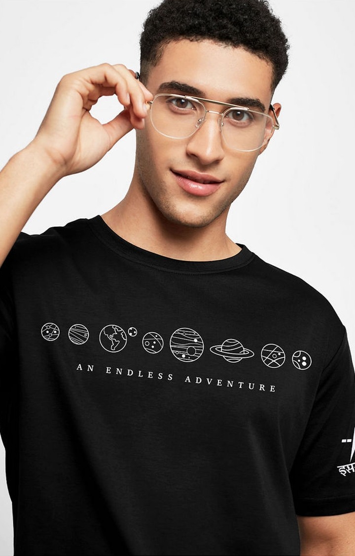 Men's ISRO: An Endless Adventure Black Printed Regular T-Shirt