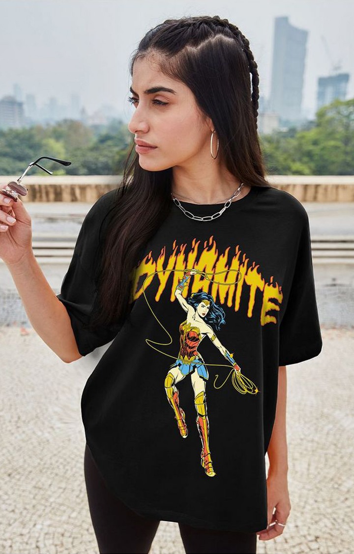 Wonder woman discount black t shirt
