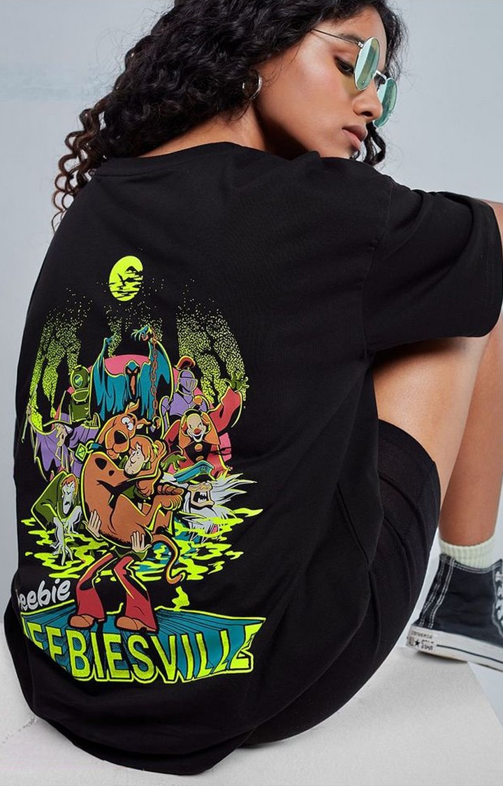 Women's Scooby Doo: Jeebiesville Black Graphic Printed Oversized T-Shirt