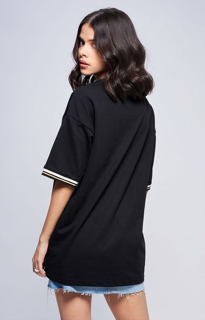 Women's Looney Tunes: Bugs Bunny Black Solid Oversized T-Shirt