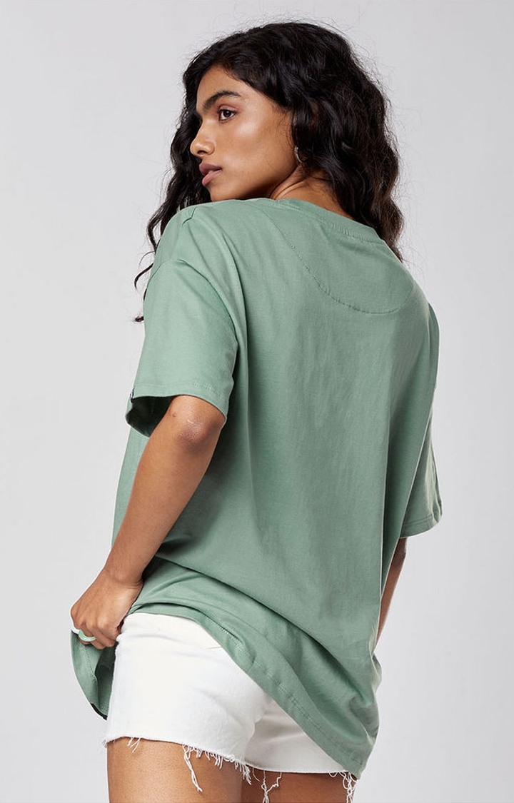 Women's Tom & Jerry: Go Green Green Printed Oversized T-Shirt