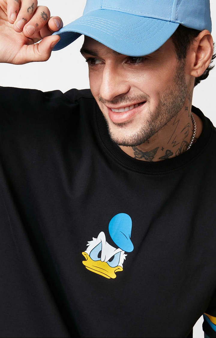 Men's Donald Duck: Caution Black Printed Oversized T-Shirt