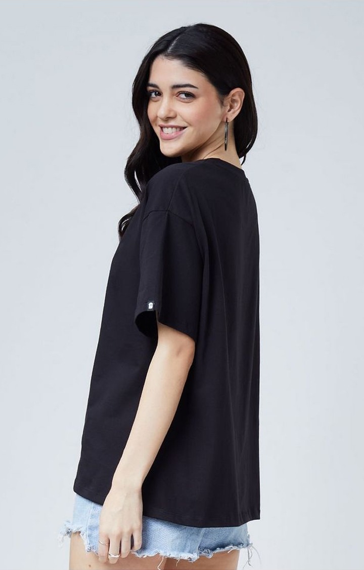 Women's Tom And Jerry: Powered By Cheese Black Printed Oversized T-Shirt