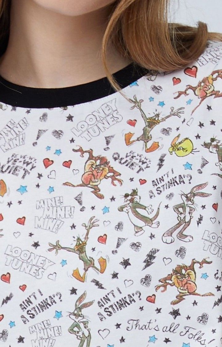 Women's Looney Tunes: Doodle Pattern White Printed Crop Top