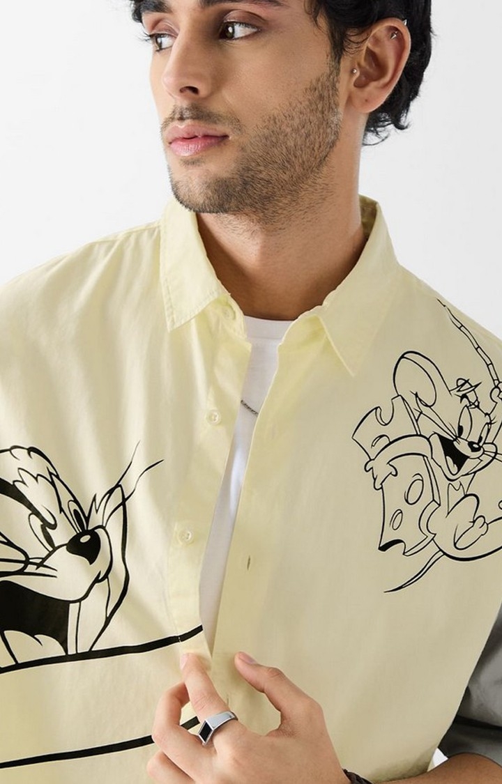 Men's Tom And Jerry: The Chase Light Yellow Printed Oversized Shirt