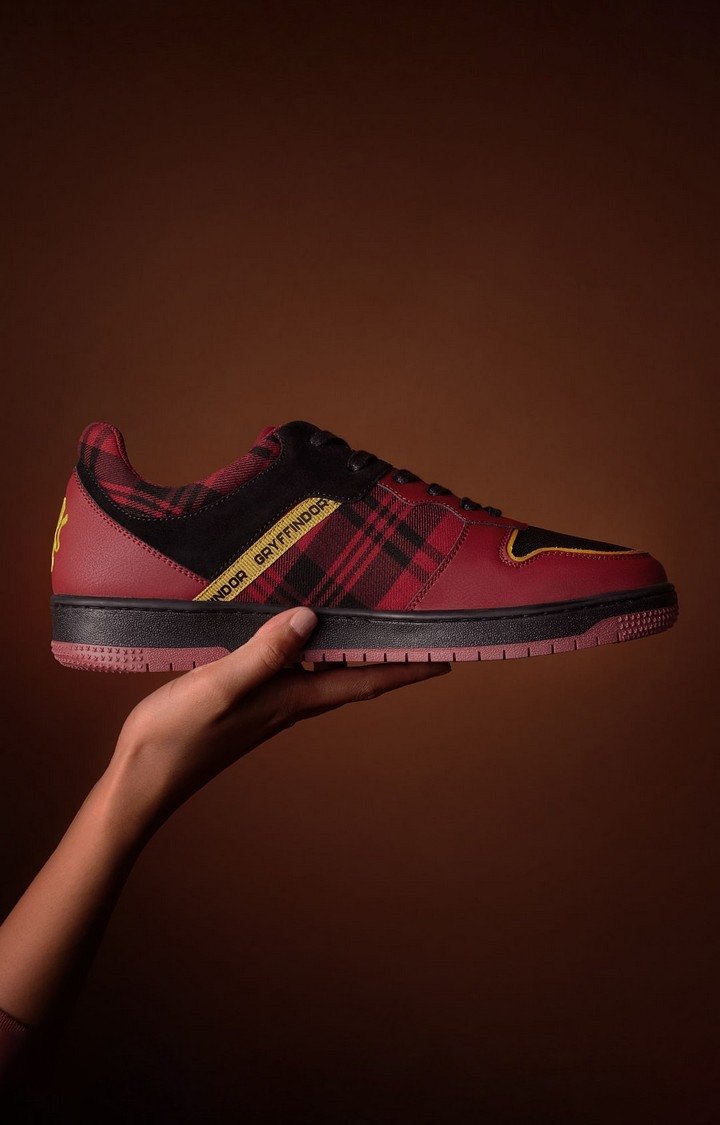 Gryffindor nike dunks deals