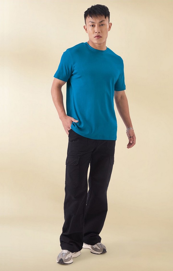 Men's Blue Solid Regular T-Shirt
