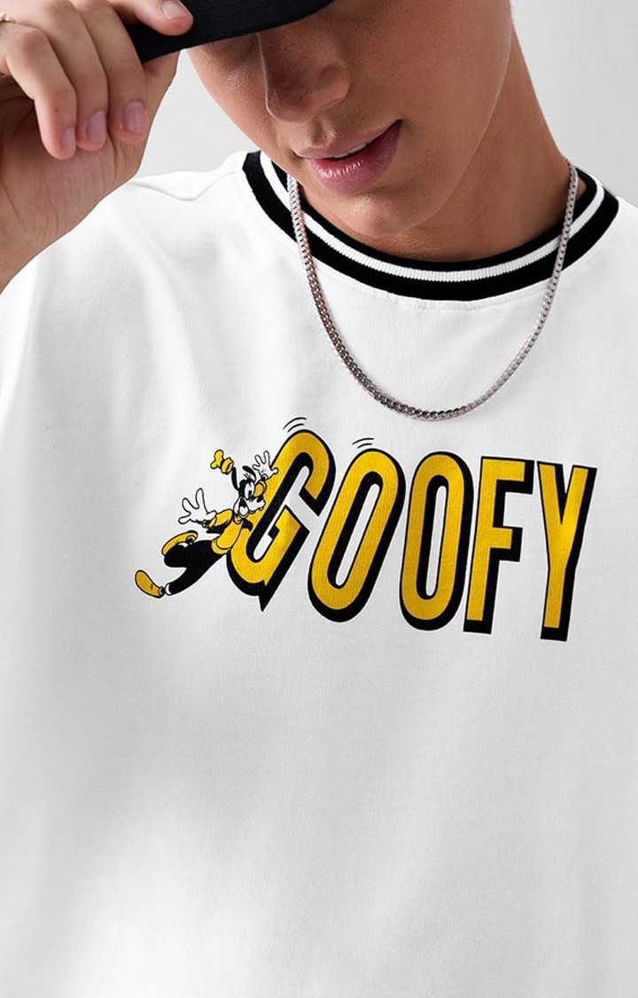 Men's Disney: Goofy White Printed Oversized T-Shirt