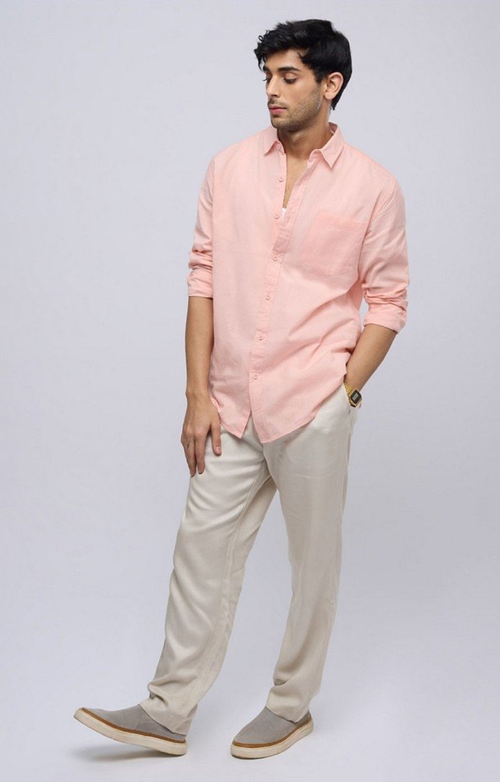 Men's Pink Solid Casual Shirt