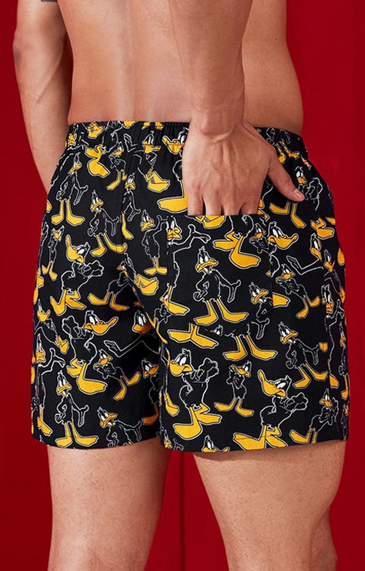 Men's Looney Tunes Daffy Duck  Black Cotton Printed Shorts