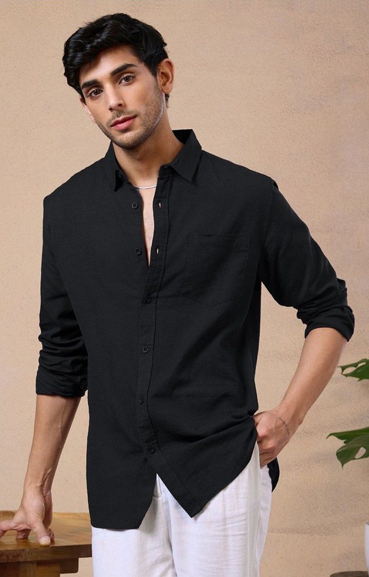 Men's Black Solid Casual Shirt