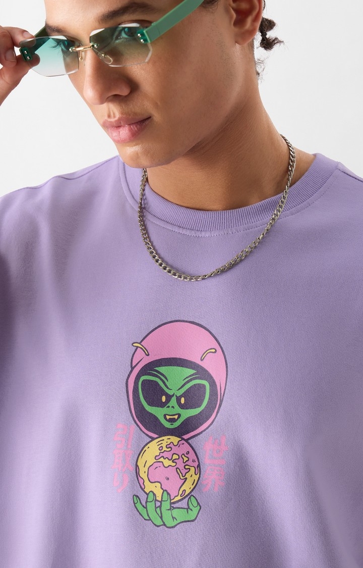 Men's Alien Invasion: Exploring Earth Oversized T-Shirt