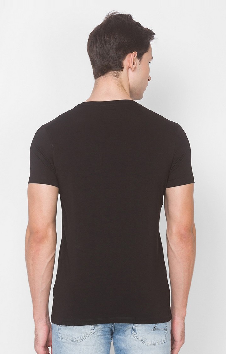 Spykar Black Cotton Slim Fit T-Shirt For Men