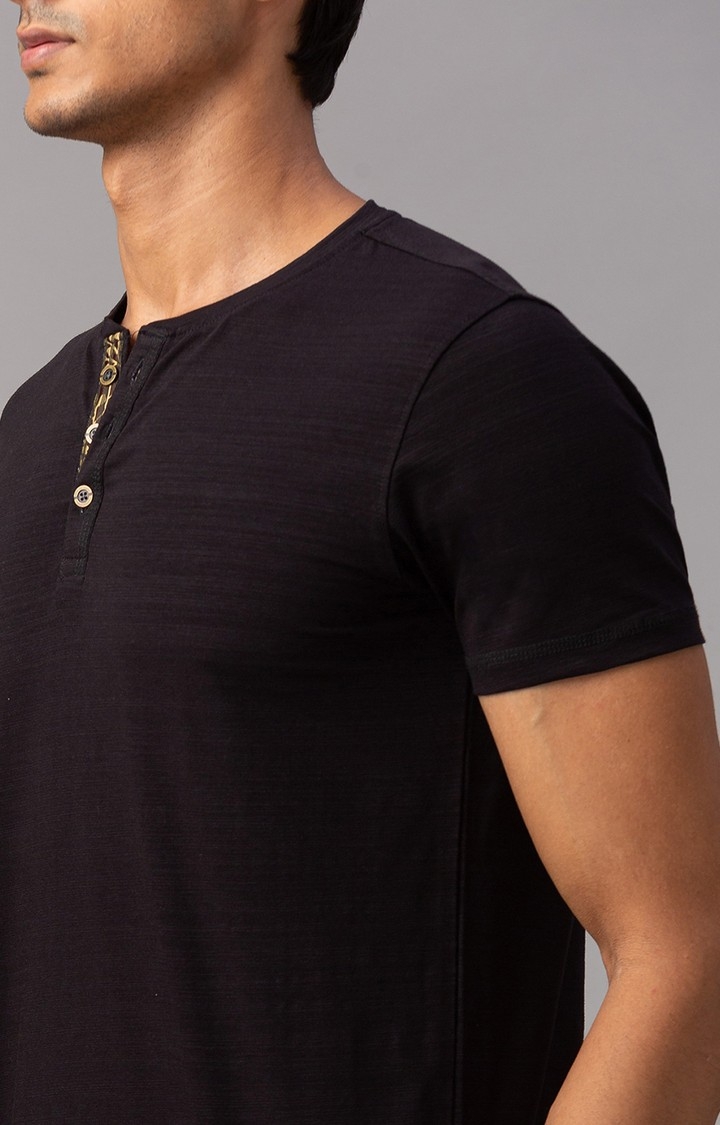 spykar | Spykar Black Cotton Slim Fit T-Shirt For Men 5