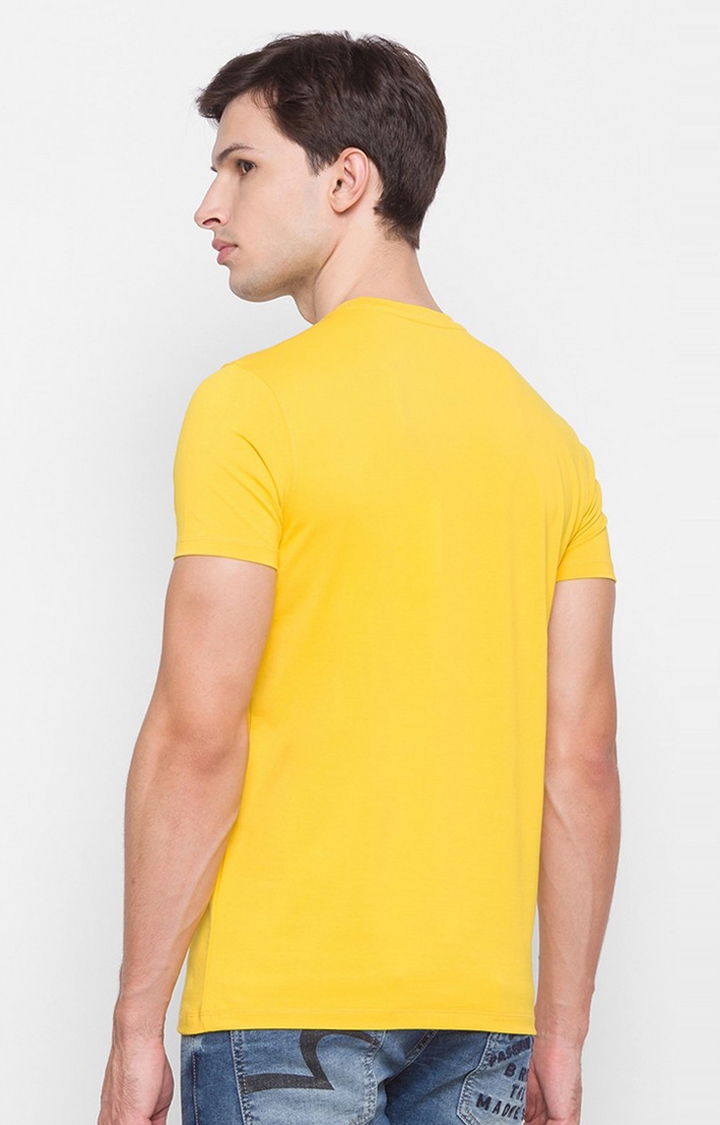 spykar | Spykar Yellow Cotton Slim Fit T-Shirt For Men 3