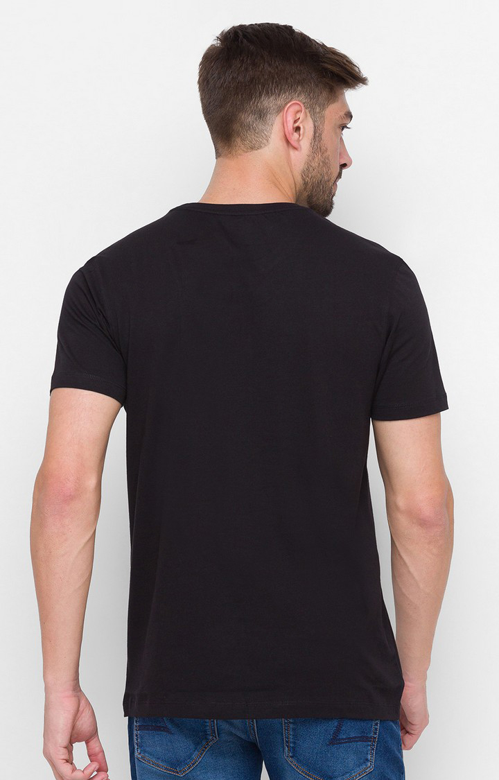 Spykar Black Cotton Slim Fit T-Shirt For Men