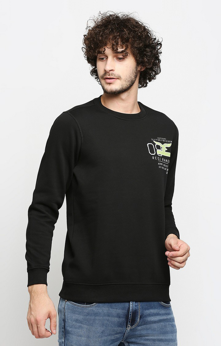 Spykar Black Cotton Regular Fit Sweatshirt For Men
