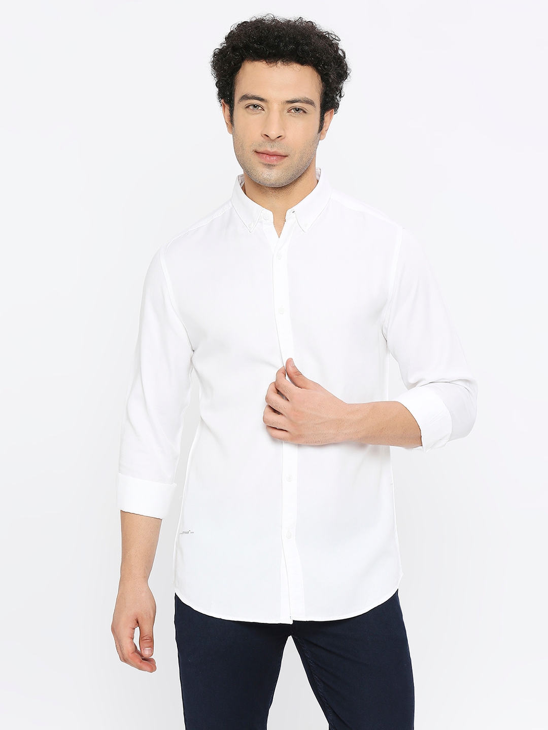 spykar | Spykar Men White Cotton Slim Fit Full Sleeve Plain Shirt 0
