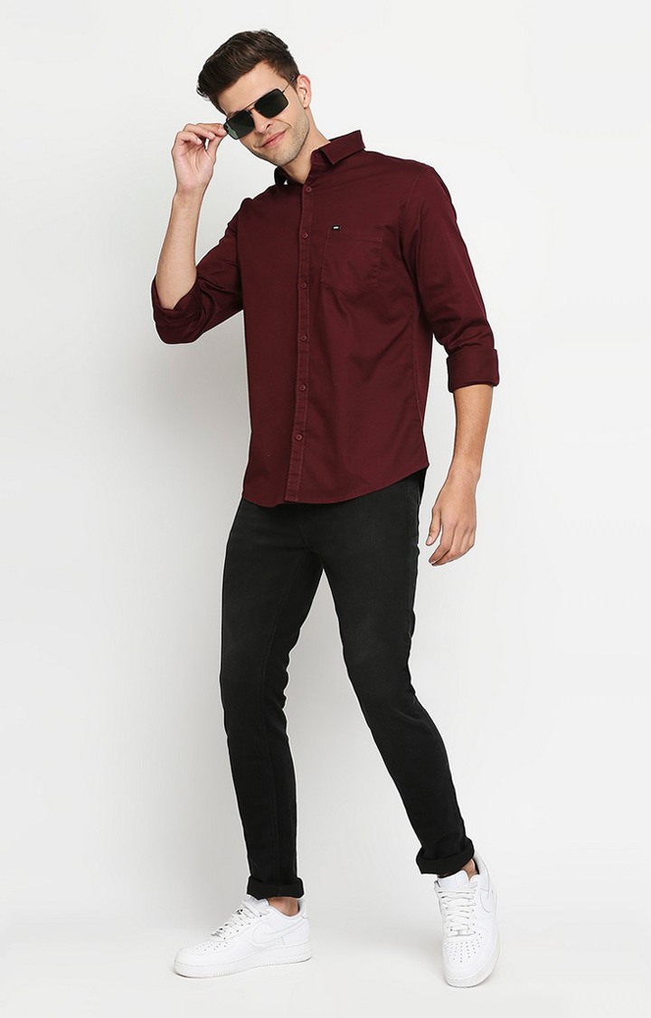 Men's Red Cotton Solid Casual Shirts