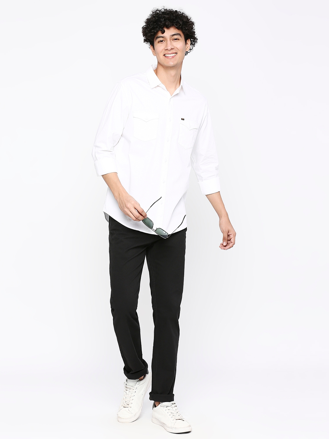 Spykar | Spykar Men White Cotton Slim Fit Plain Shirt 5