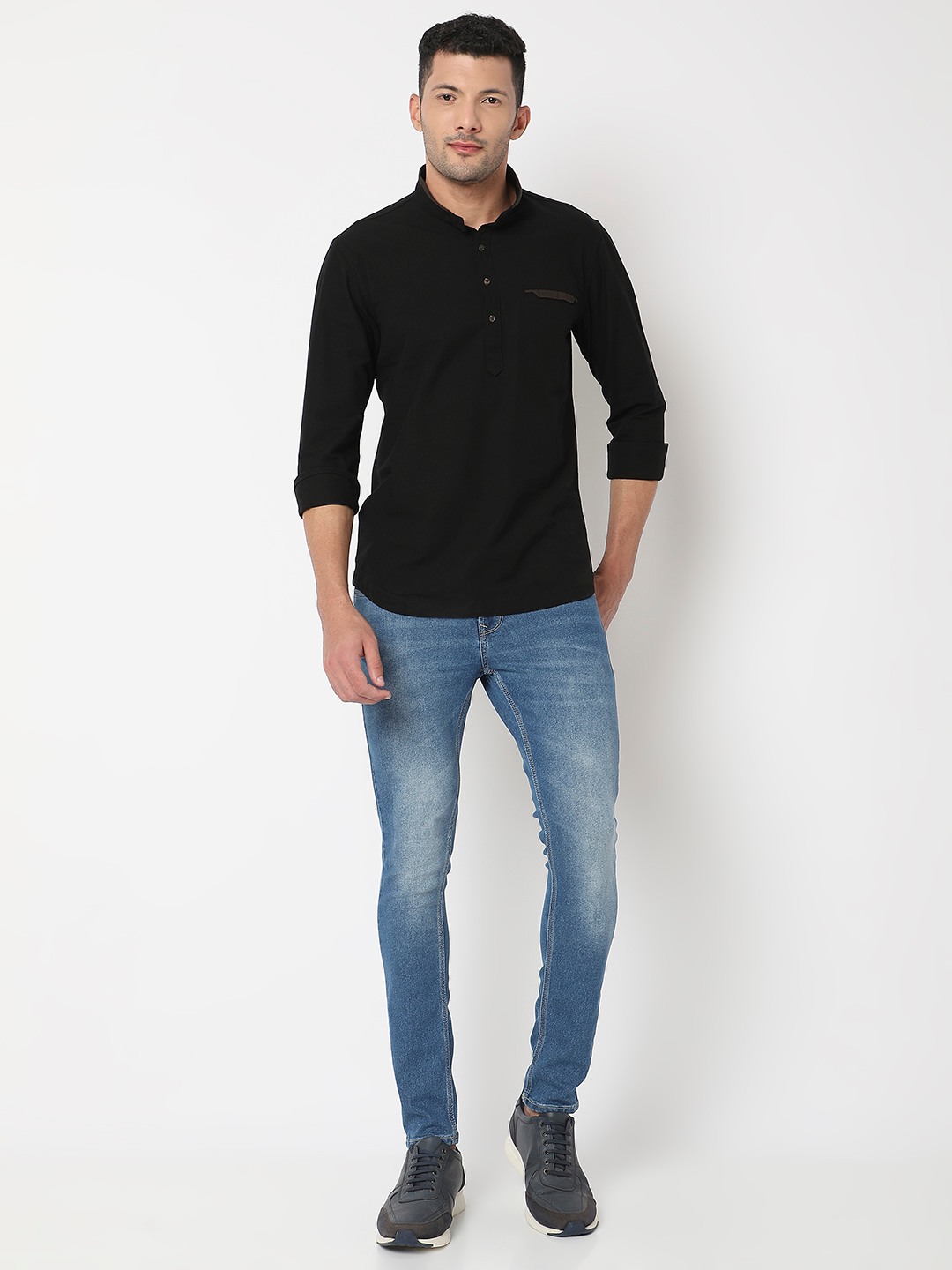 Spykar Men Black Cotton Linen Slim Fit Mandarin Collar Plain Kurta