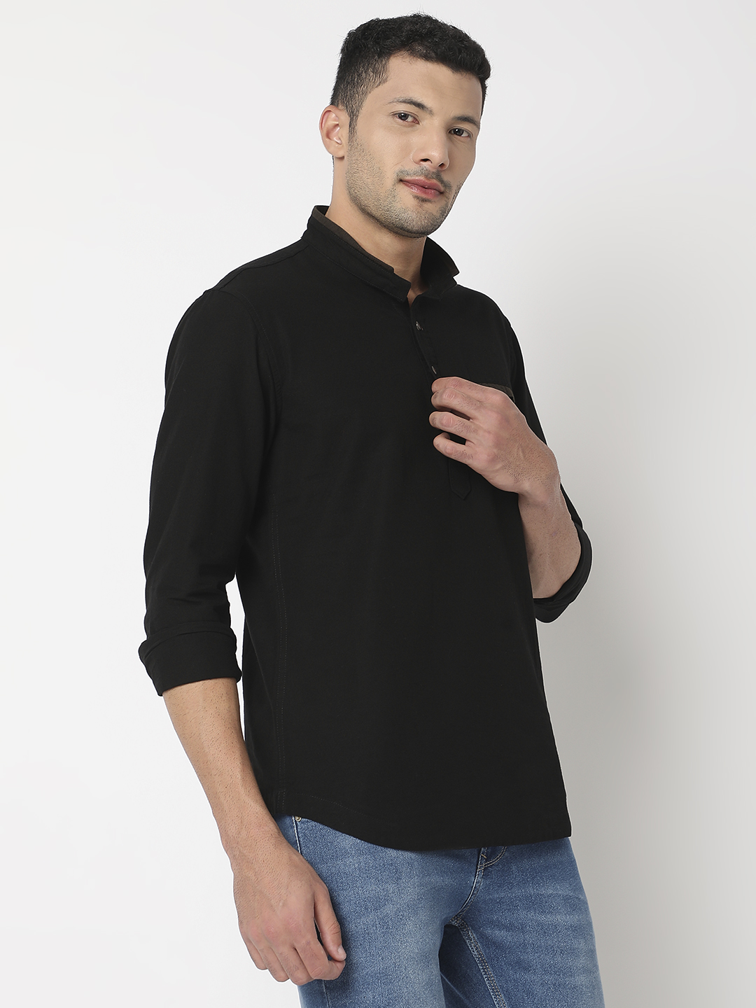 Spykar Men Black Cotton Linen Slim Fit Mandarin Collar Plain Kurta