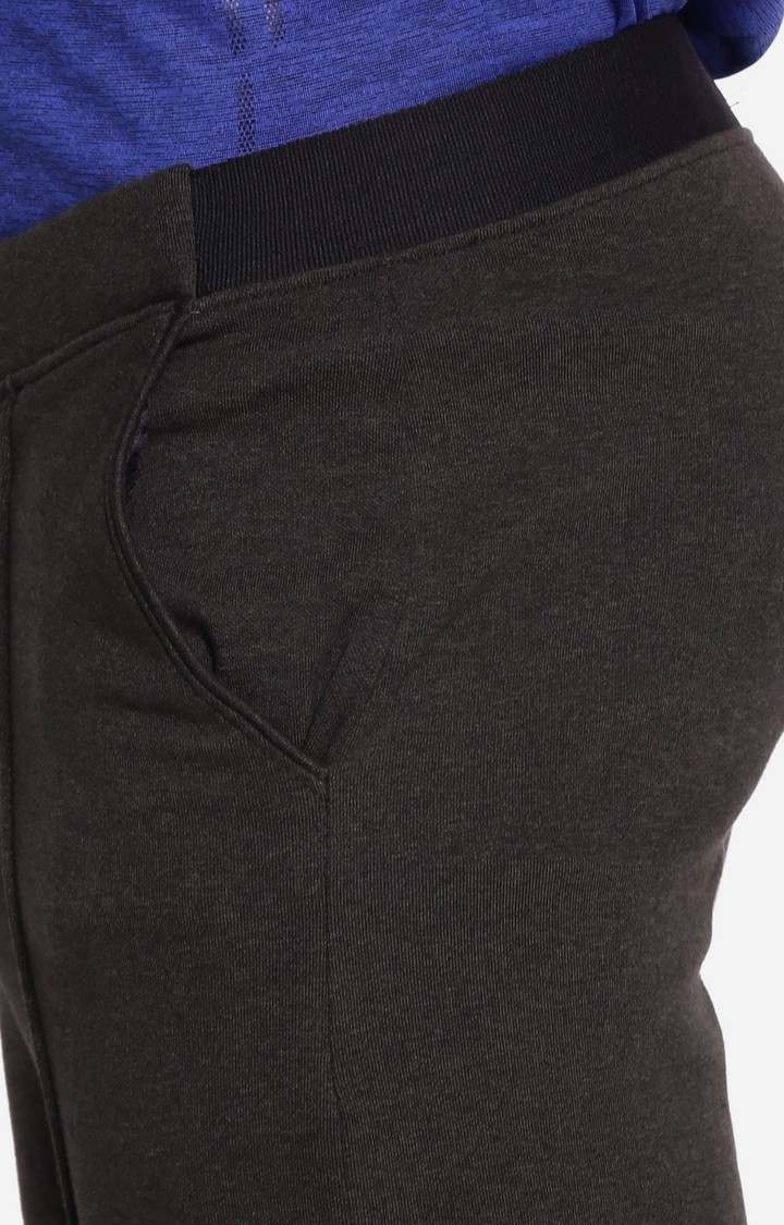 Men's Green Cotton Solid Casual Pant