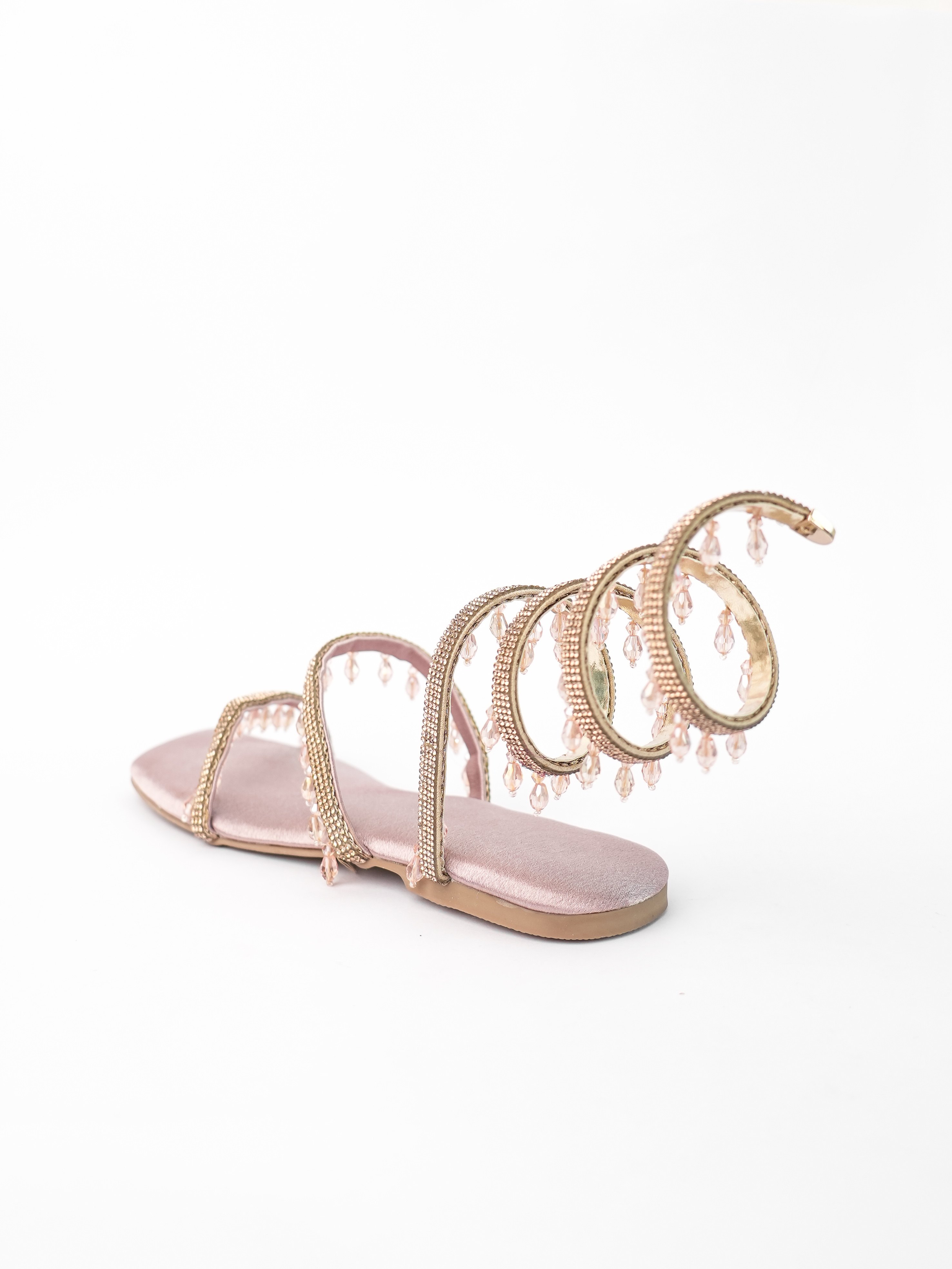 AMBER ROSE SPRING FLATS