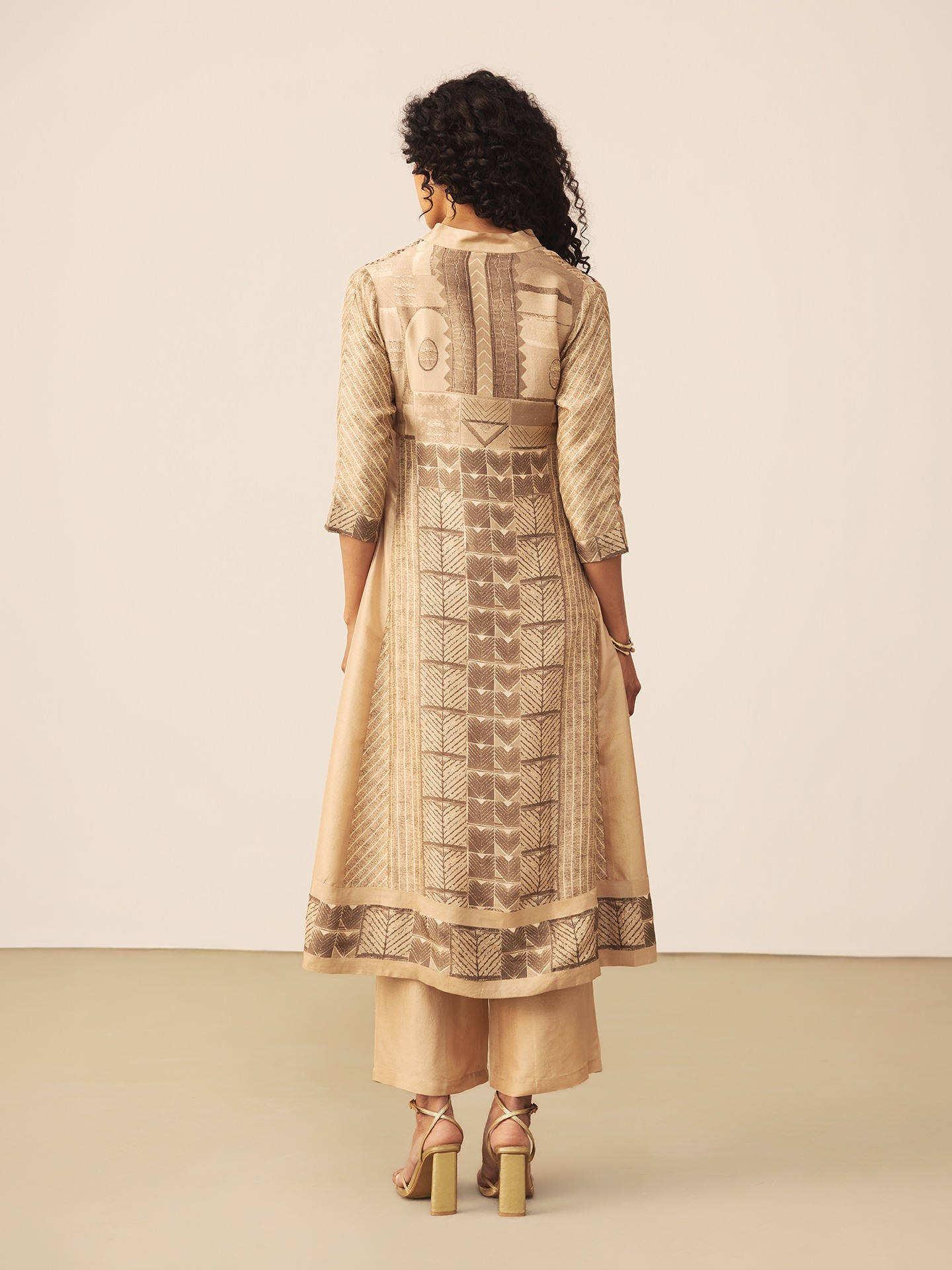 Beige & Brown Mashrudhari K Suit Set