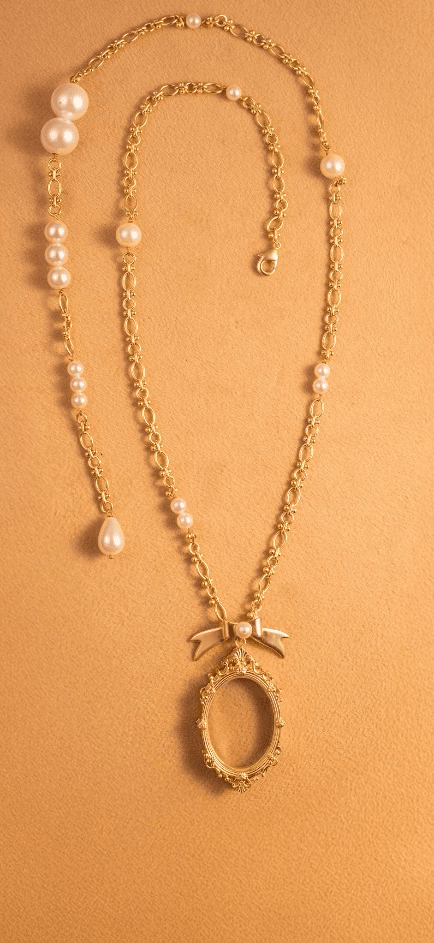 Tijori Bow Necklace