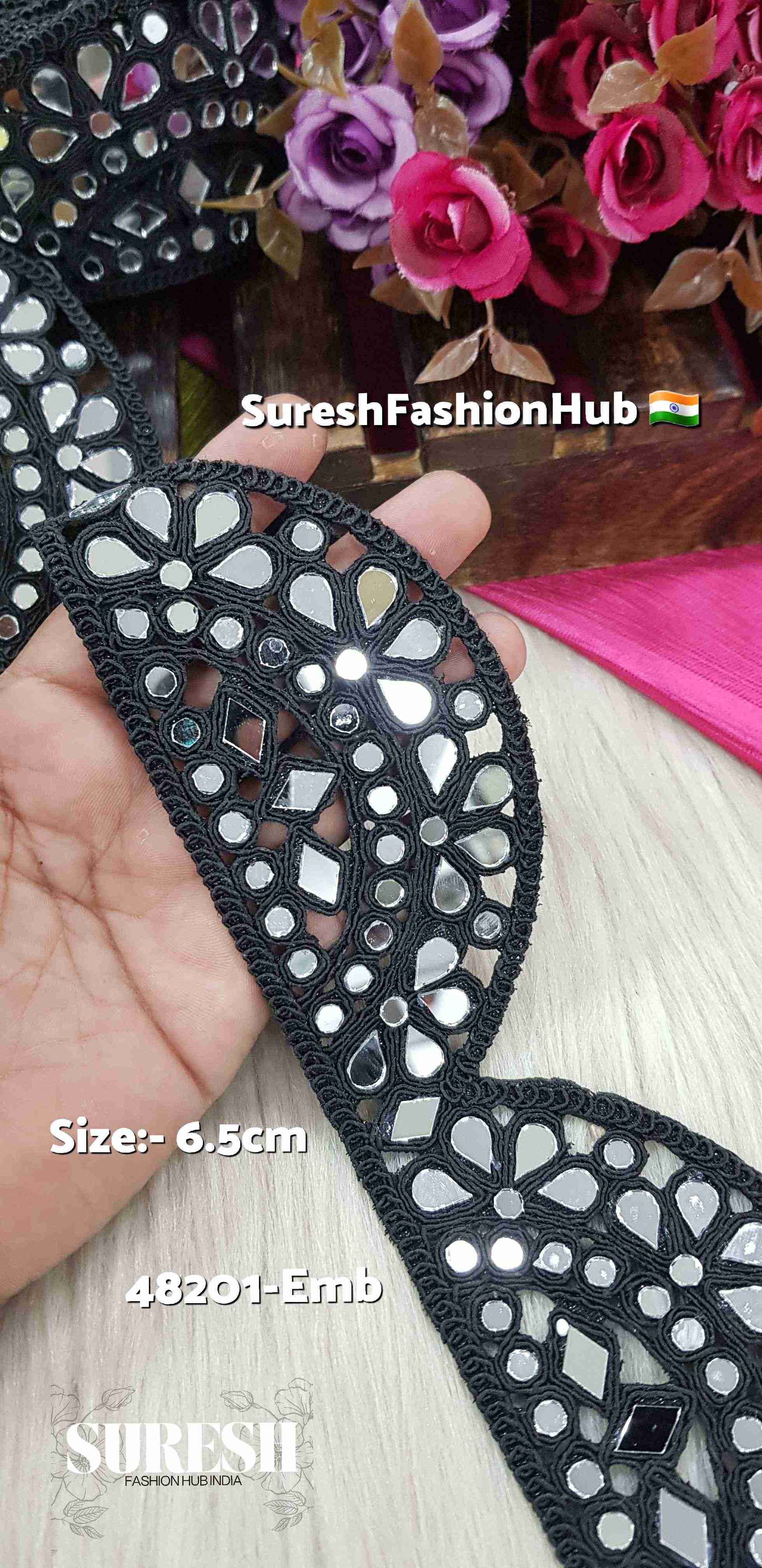 Noir Prism Scallop Mirror Dori Lace – Black | 48201-Emb