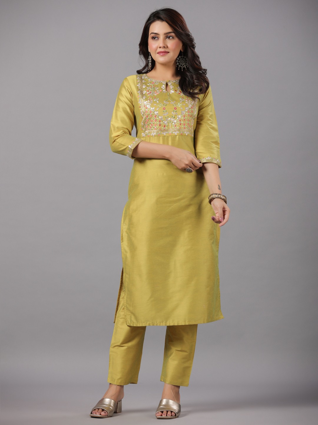 PST Embroidery Kurta With Solid Pant