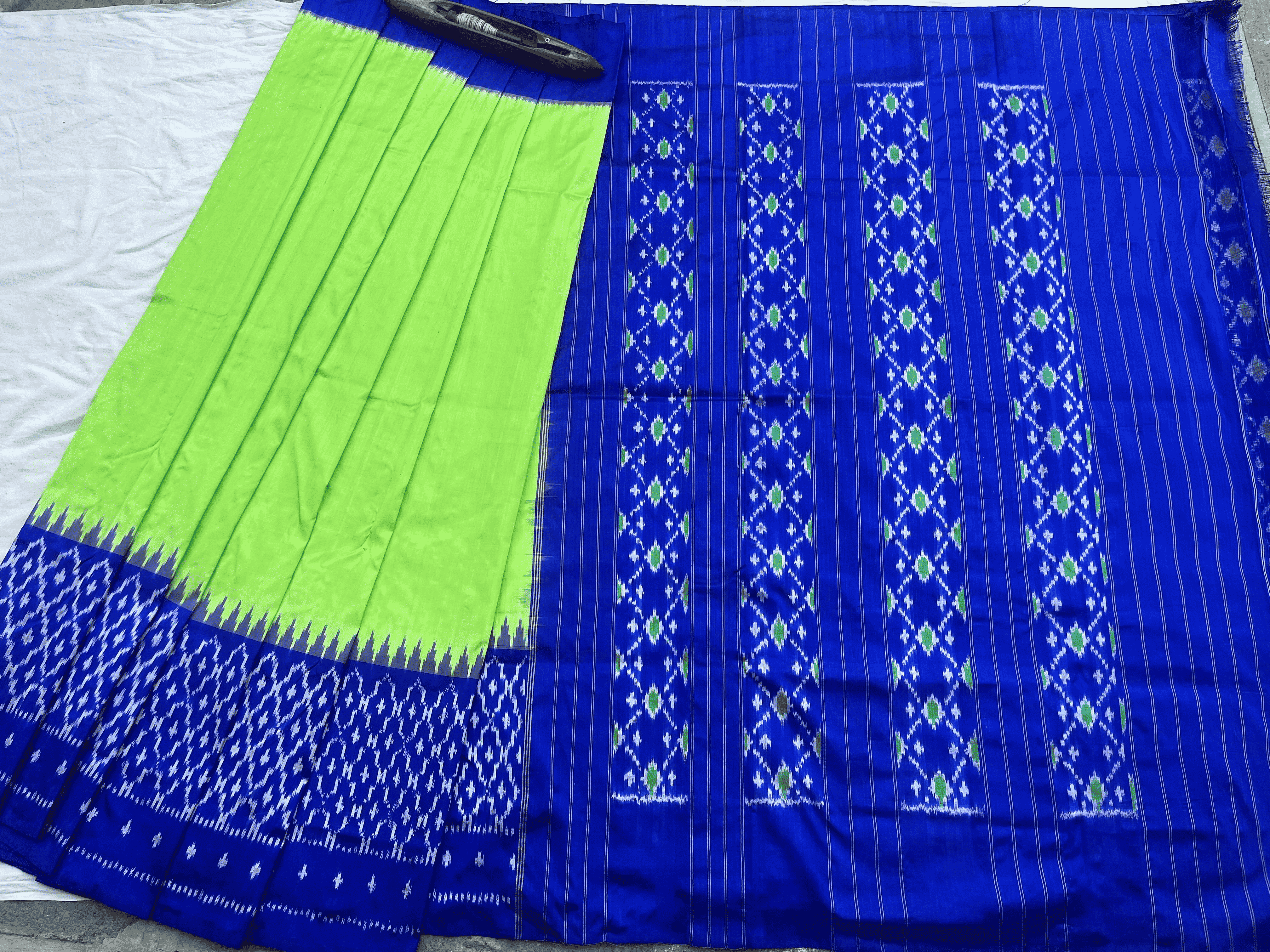 Silk Big Border Green Ikat Saree