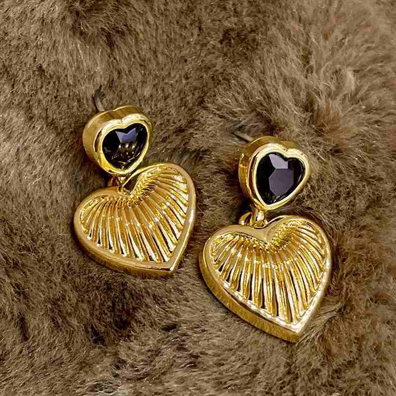 BLACK TENDERNESS HEART