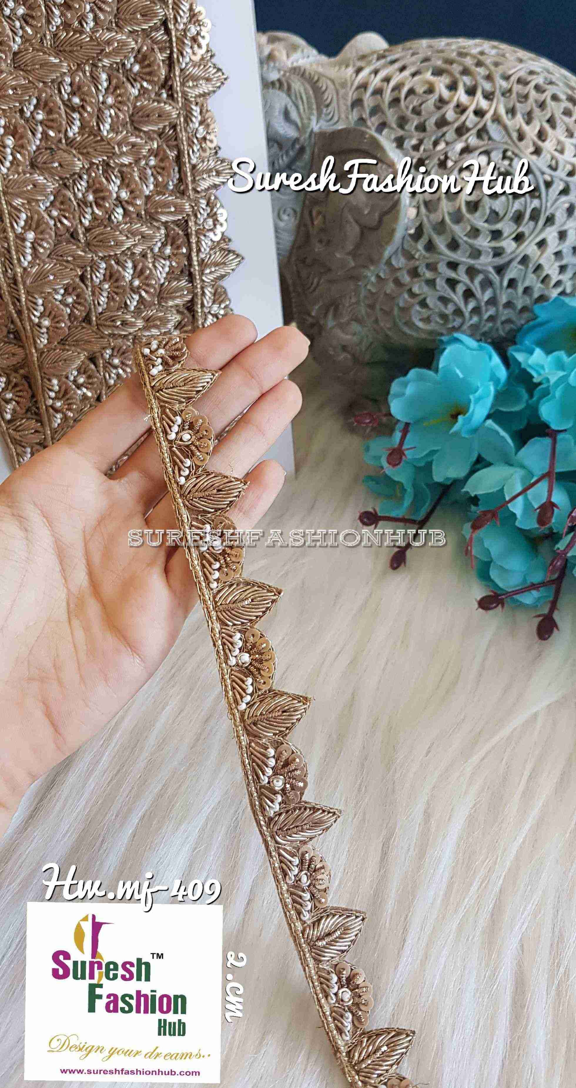 Indian Laces Embellishments Embroidery Saree Border  Wholesale Silk Crafting Sewing Decorative Designer Ribbons #bohobagmaking #fedorahats  #minne  #lndianlaces  #Sareeborder #アニー都城  #pasamanerías #pasamaneriasbordadas #Embellishments #可愛いマスク  #Embroiderytrimmings #アクセサリーパーツ #インドレース #homedecorating #galonesimportados #