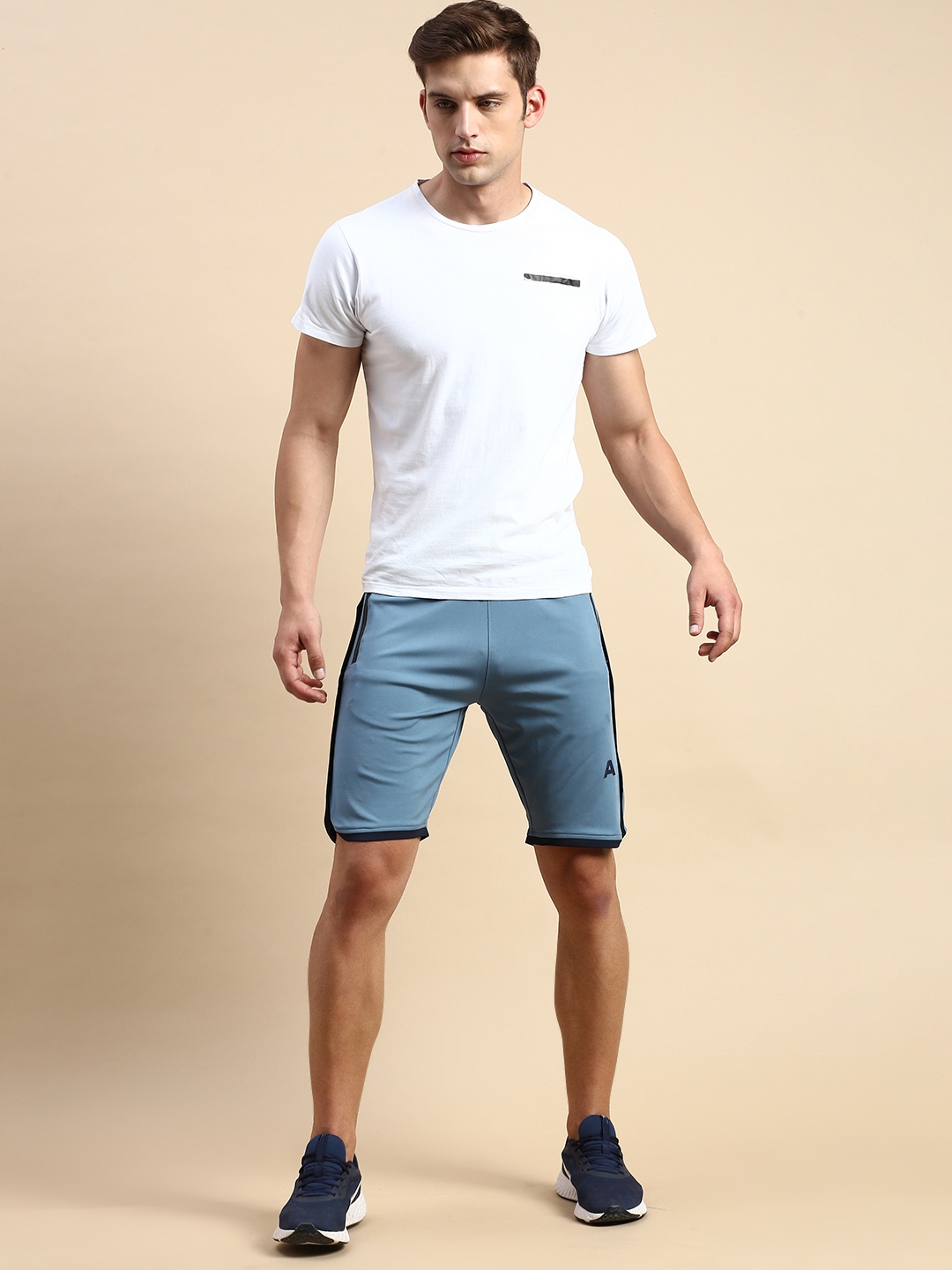 Showoff | SHOWOFF Men's Knee Length Solid Blue Mid-Rise Regular Shorts 3