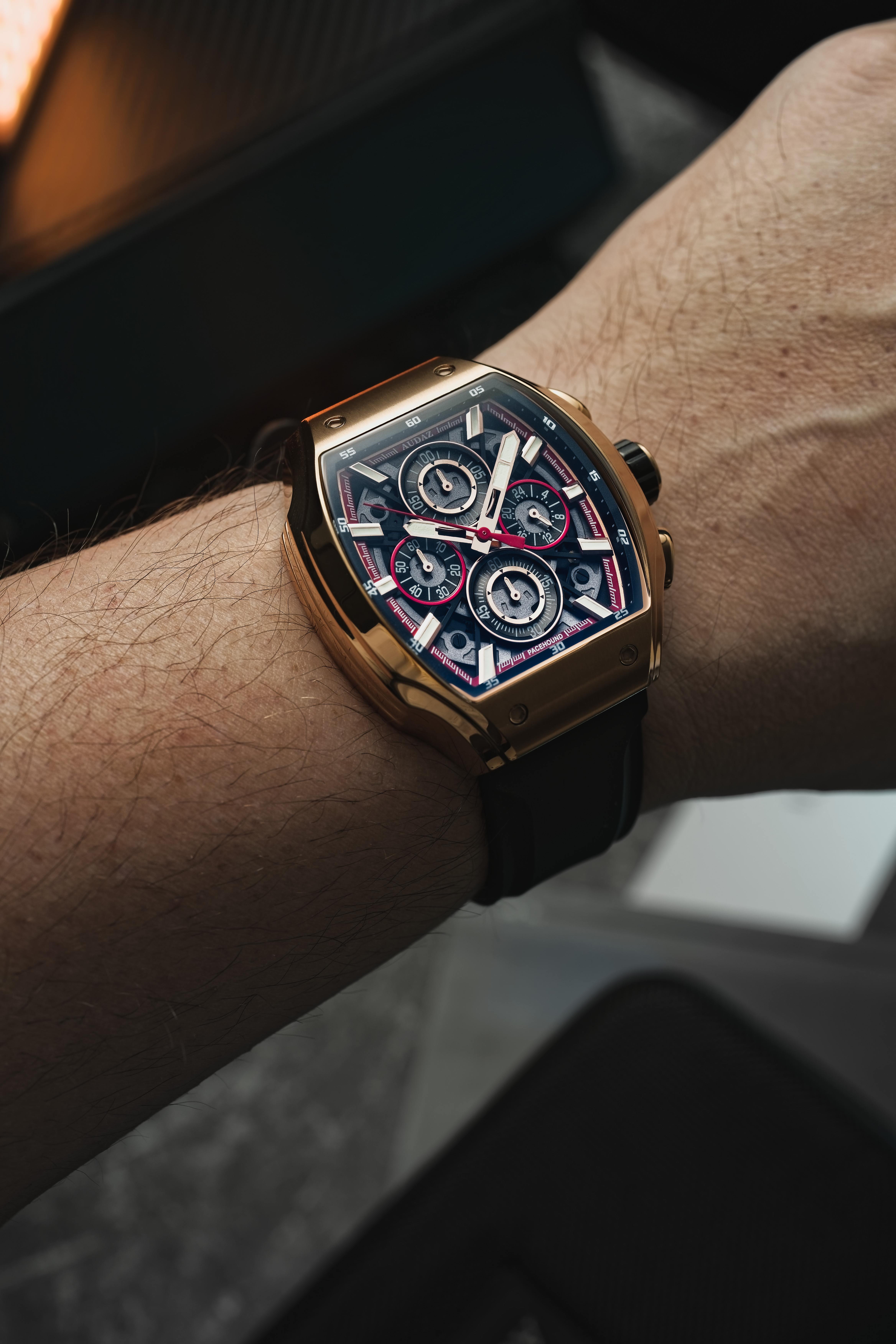 4060-01 PACEHOUND CHRONO Men's Quartz Watch 42mm