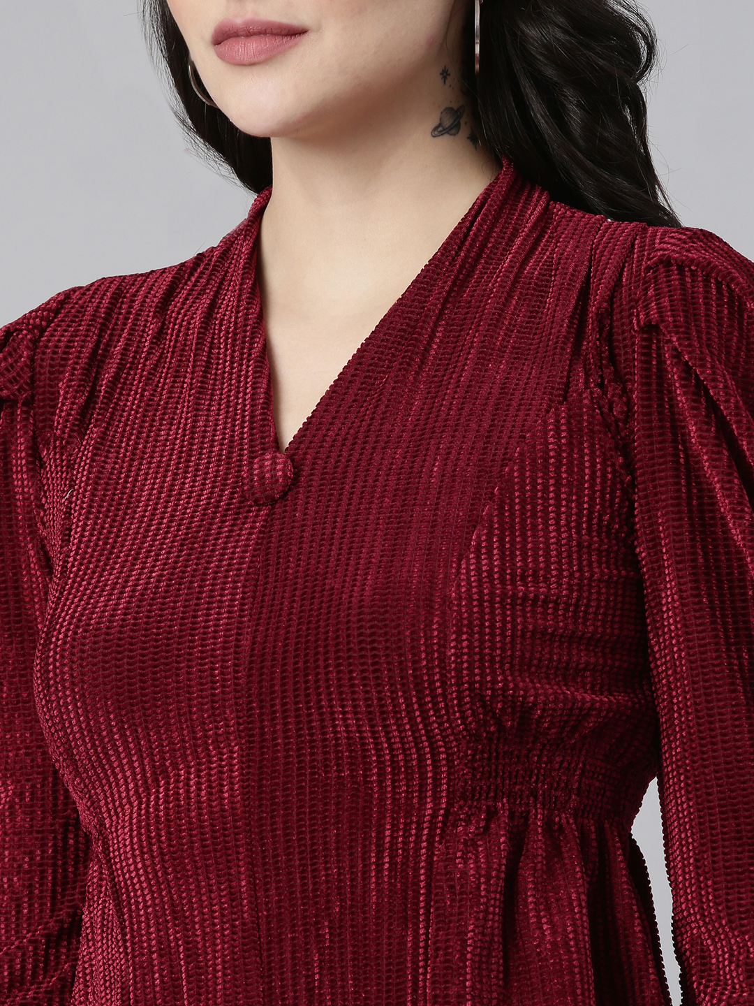 SHOWOFF Women's V-Neck Self Design Burgundy Regular Top