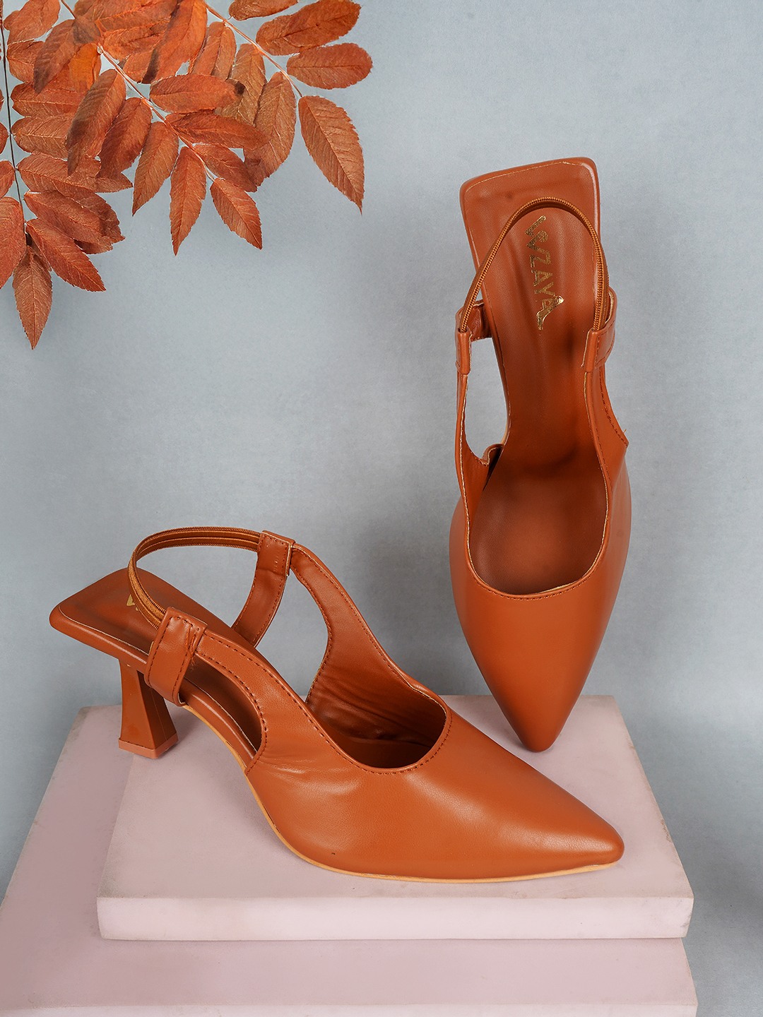 Women backstrap heel pumps