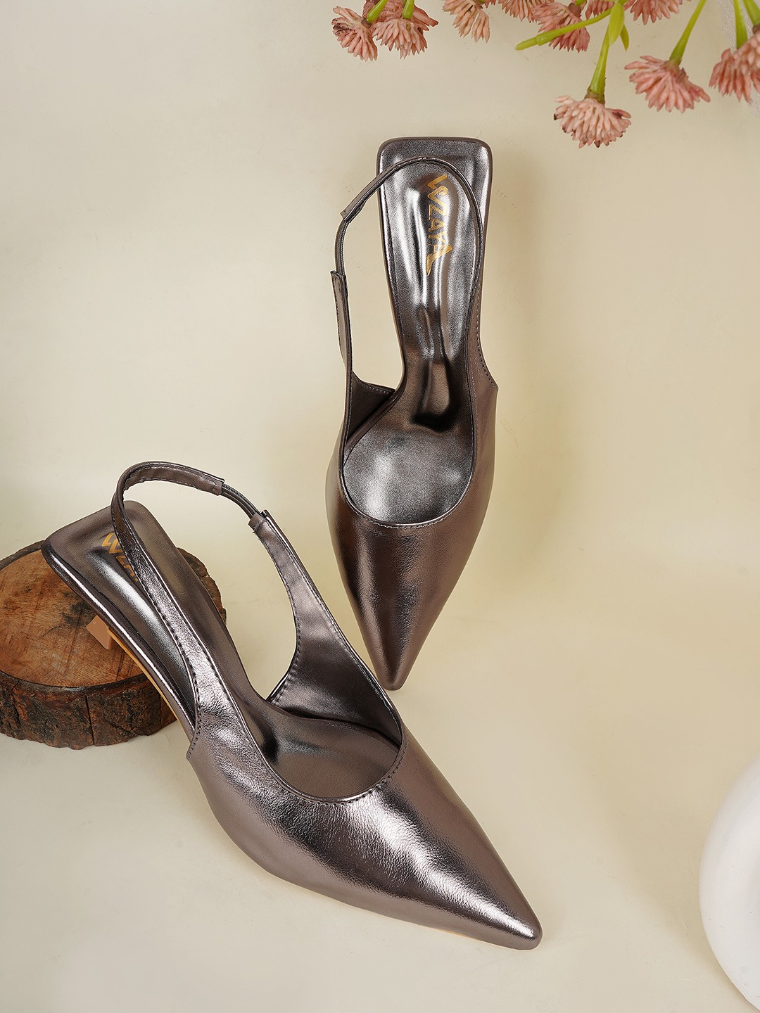Women backstrap heel pumps