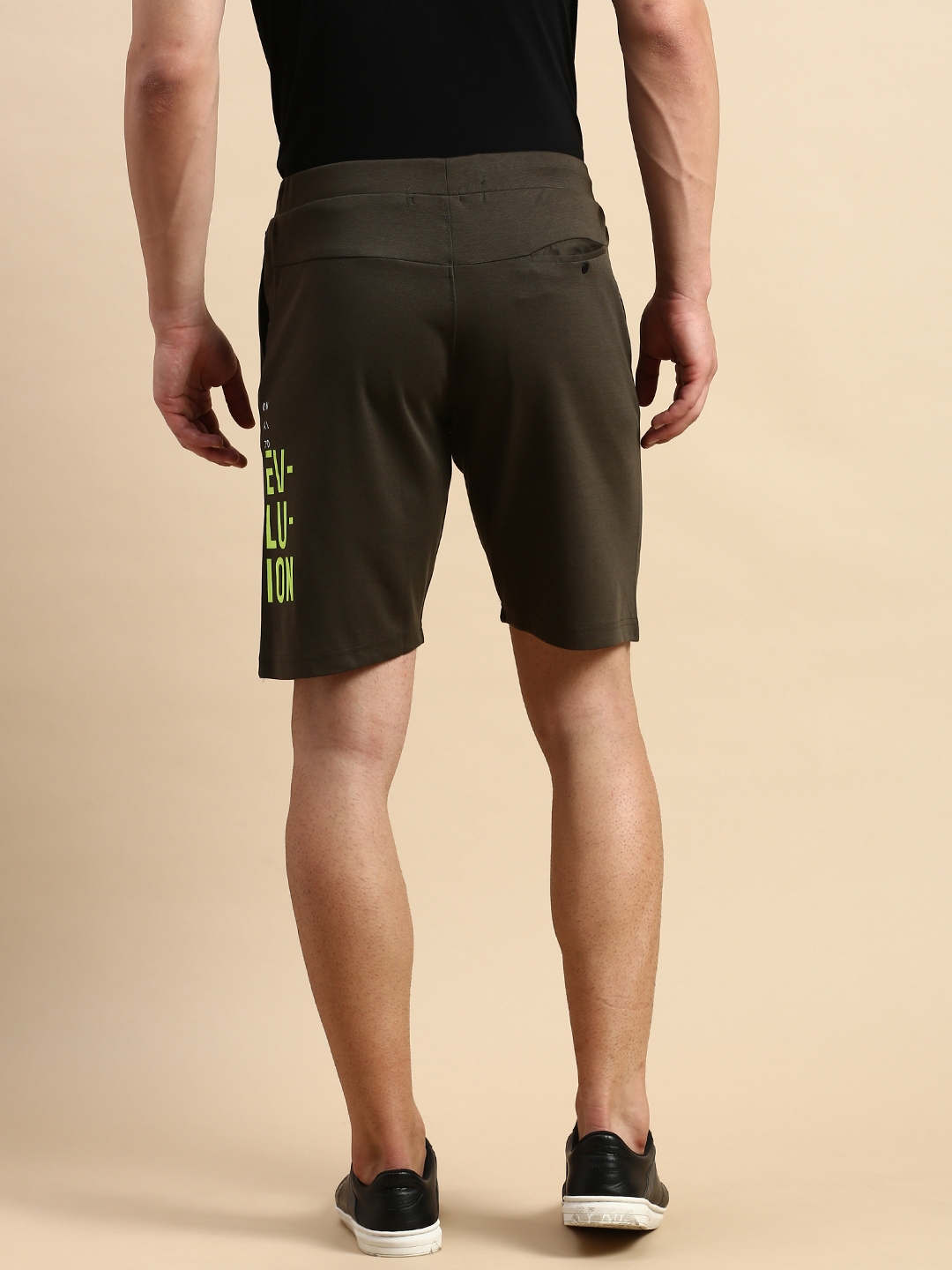 Showoff | SHOWOFF Men's Solid Olive Knee Length Regular Shorts 2