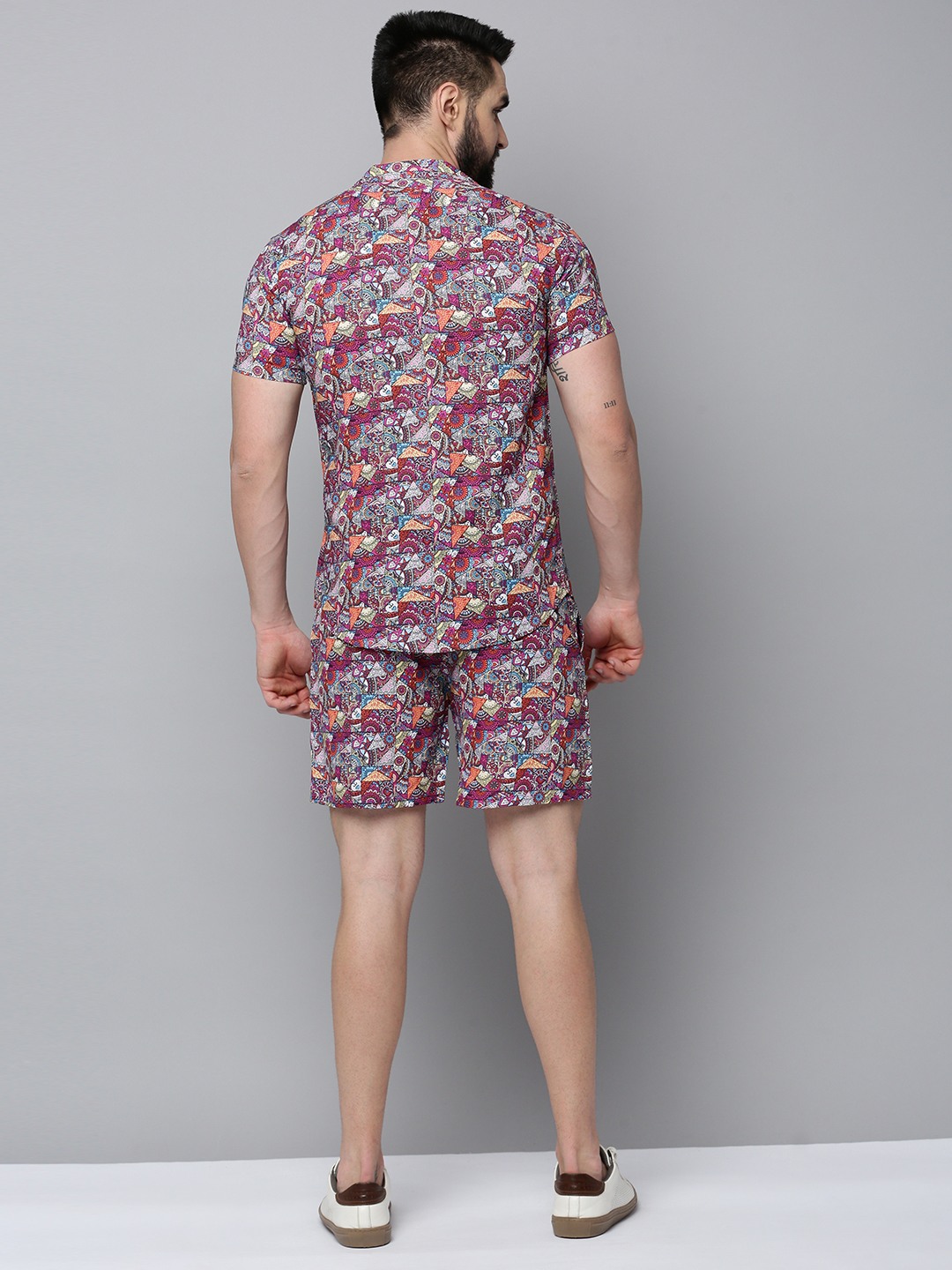 SHOWOFF Men's Shirt Collar Short Sleeves Printed Multi Co-Ords Set