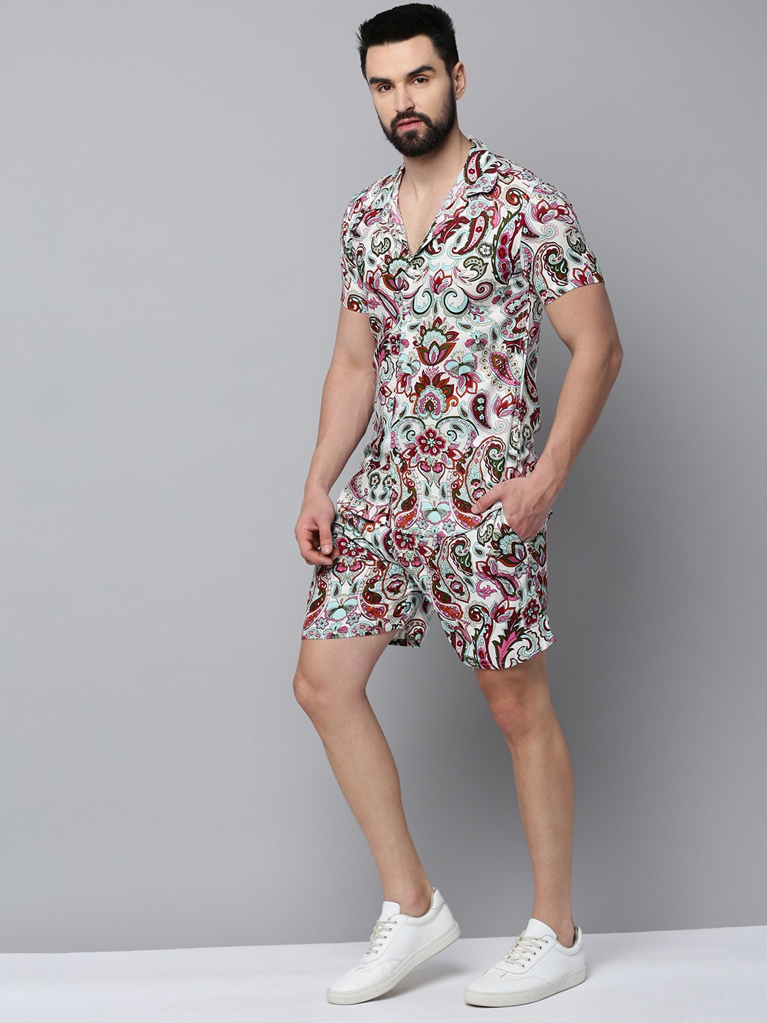 SHOWOFF Men's Shirt Collar Short Sleeves Printed White Co-Ords Set