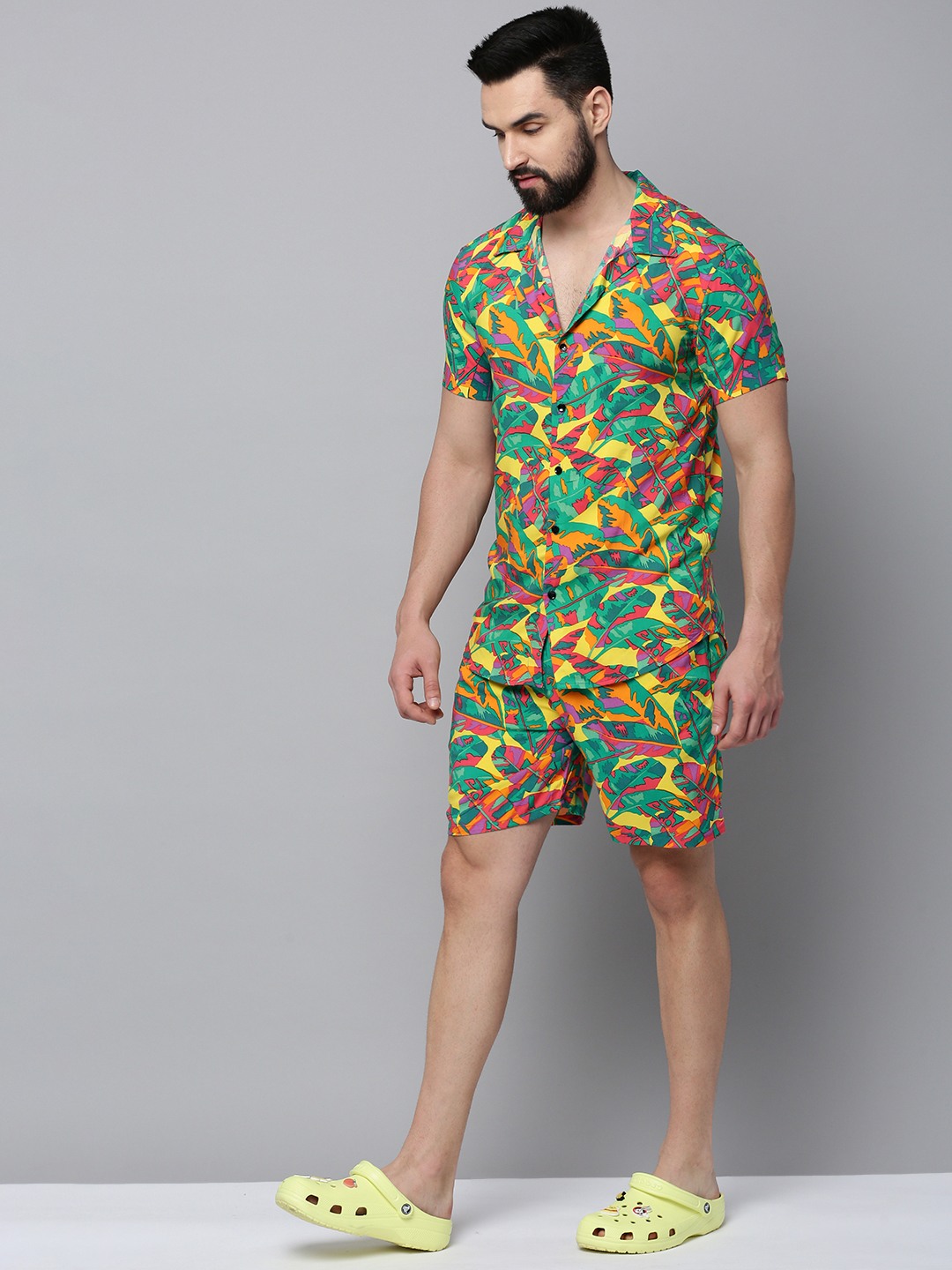 SHOWOFF Men's Shirt Collar Short Sleeves Printed Multi Co-Ords Set