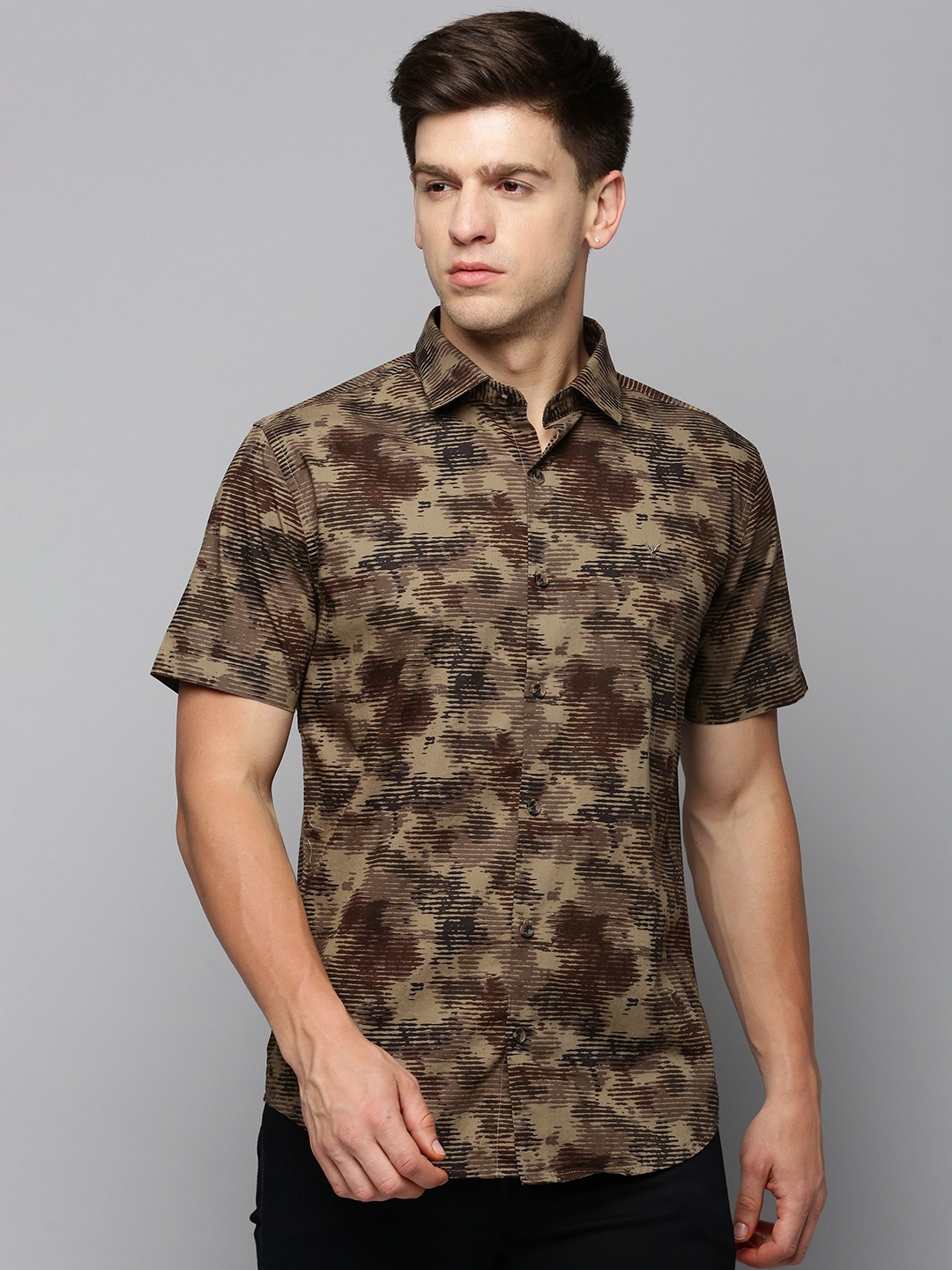 SHOWOFF Men's Spread Collar Short Sleeves Printed Taupe Shirt