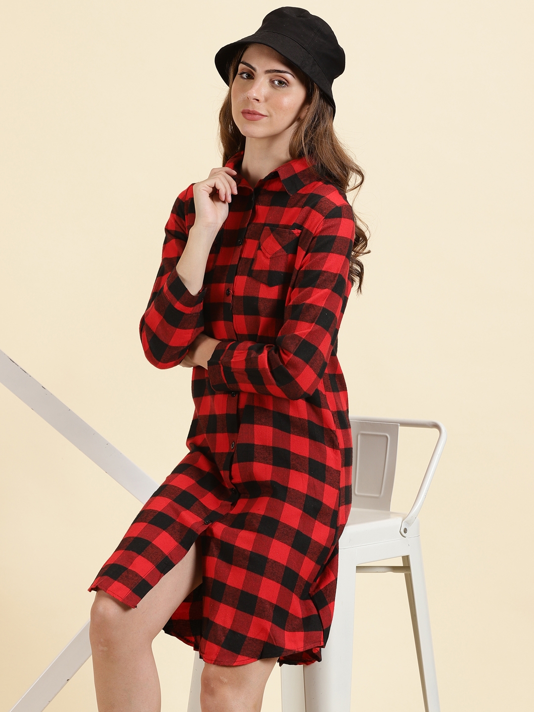Showoff | SHOWOFF Women's Spread Collar Checked Red Longline Shirt 0