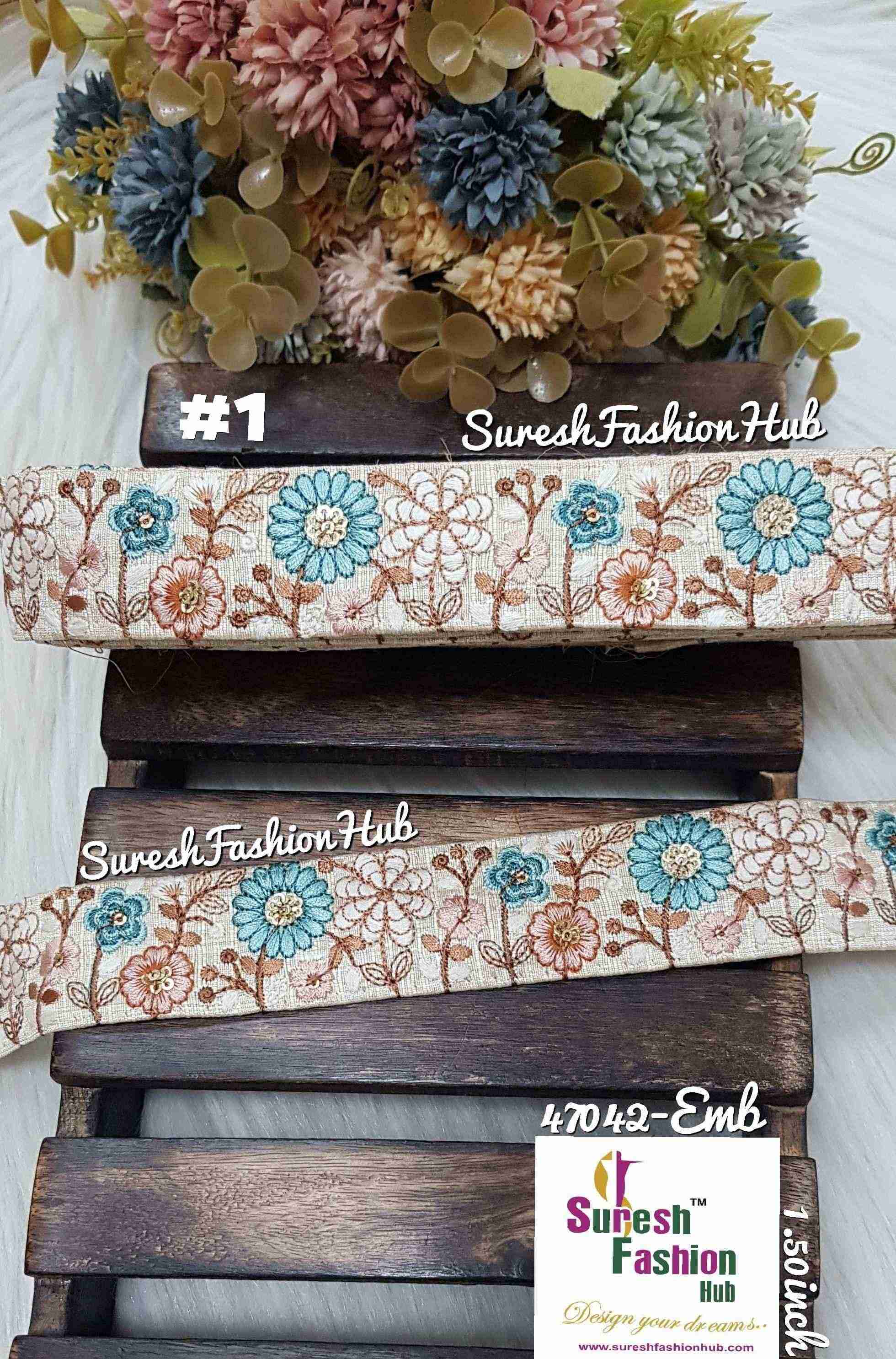Embroidered Floral Pattern Multi-Thread Lace Roll
