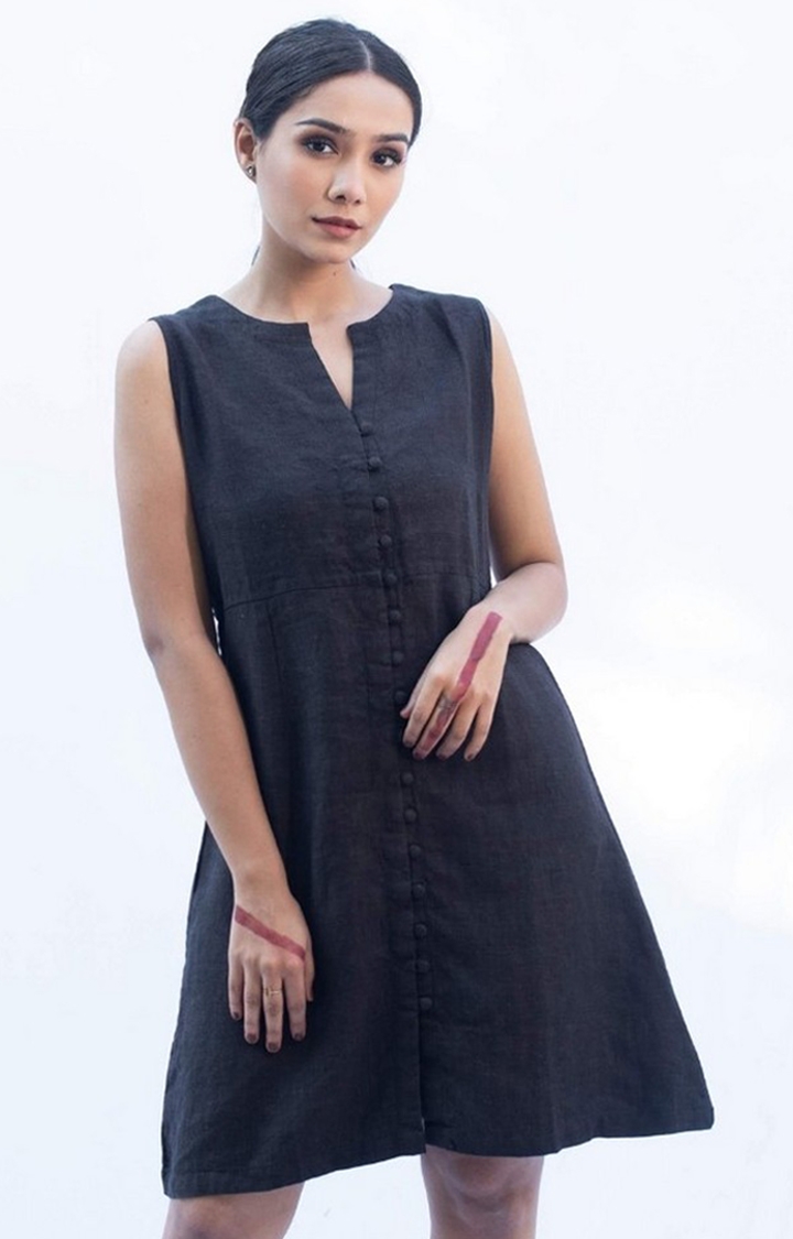 INGINIOUS Clothing Co. | Women's Navy Linen Solid Shift Dress